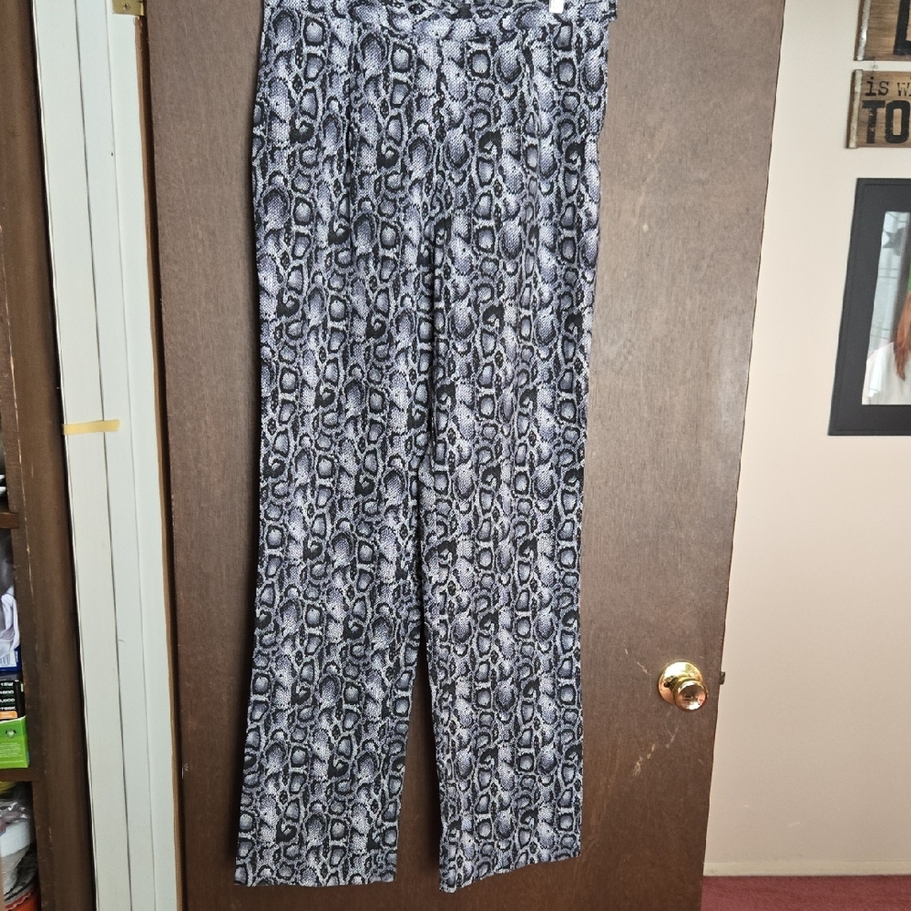 Long Elegant Legs Monochrome Snake Print Trousers